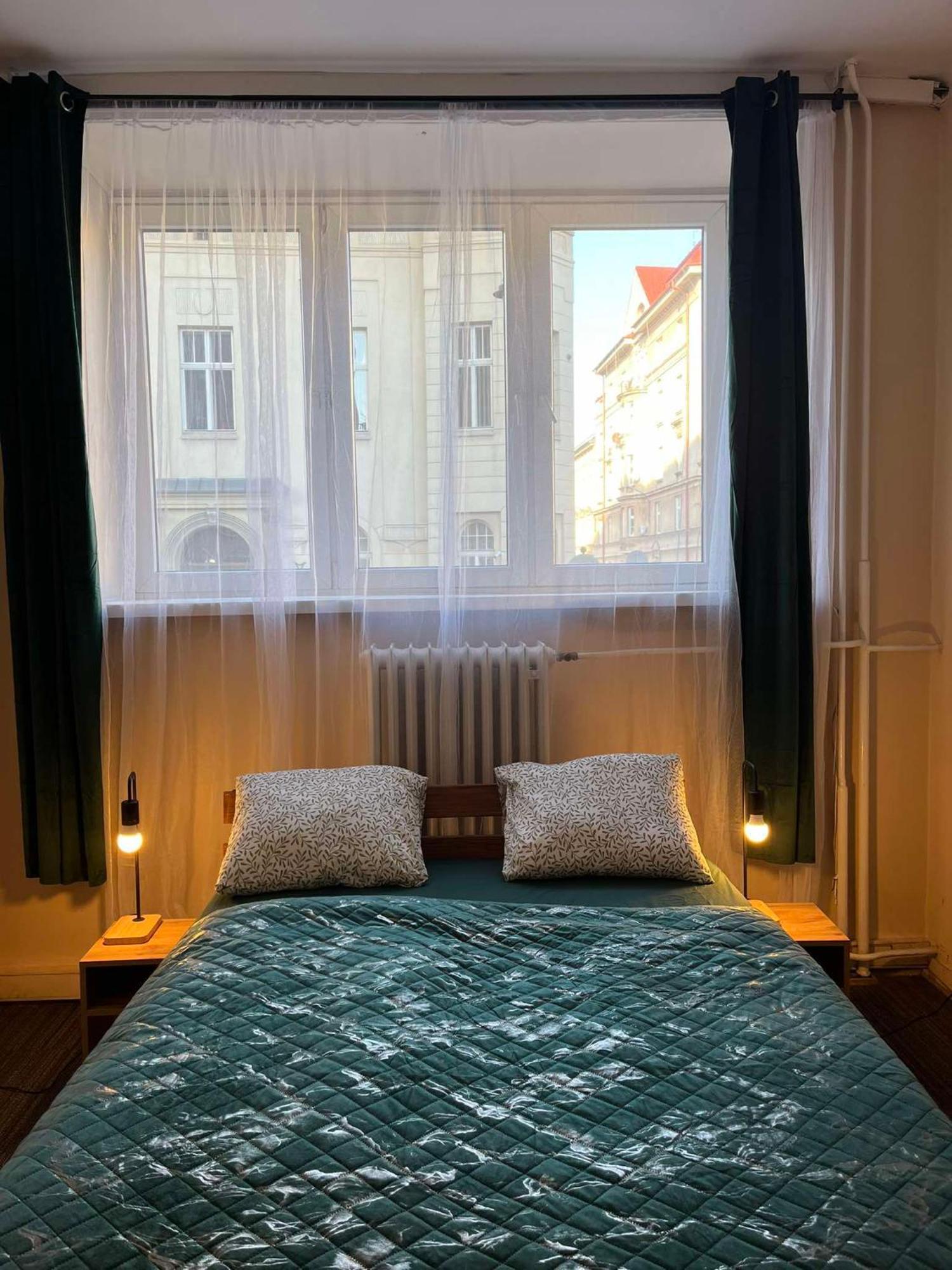 Tom Hostel Krakau Buitenkant foto