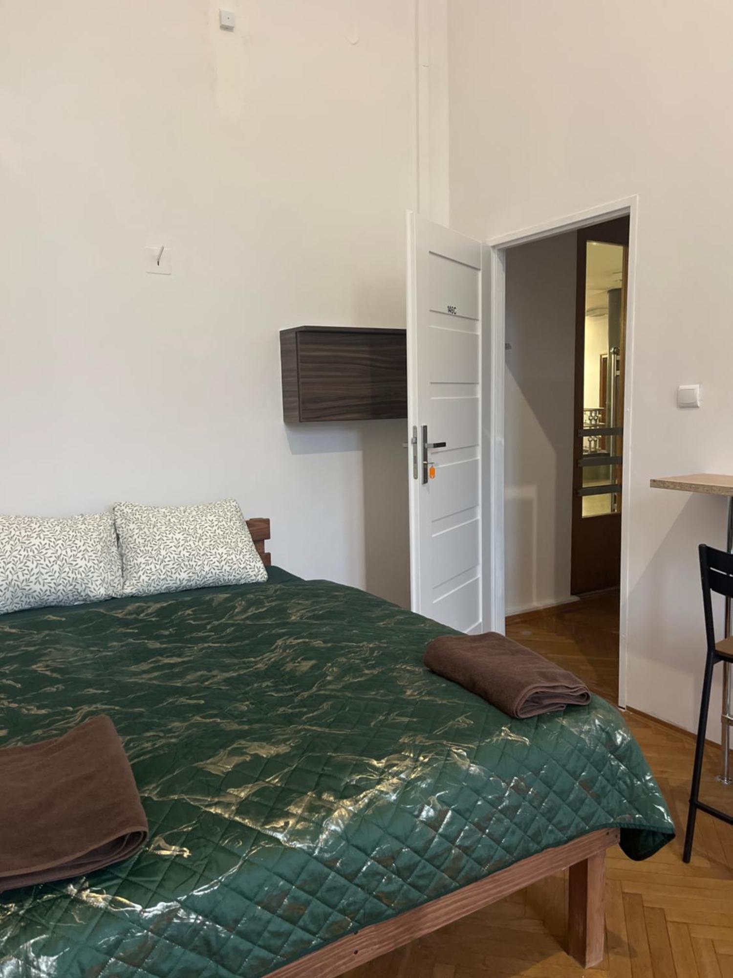 Tom Hostel Krakau Buitenkant foto